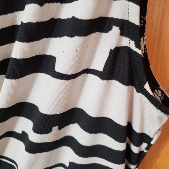 BCBG MaxAzria Sleeveless Dress - Picture 3 of 4